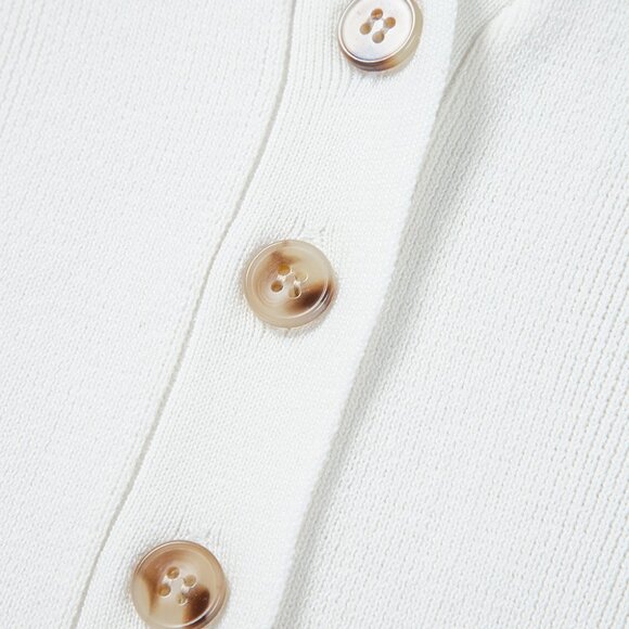 🤍 White V-Neck Buttoned Sweater Vest – Size M - Picture 10 of 11